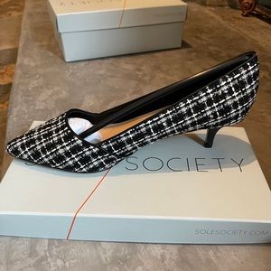 Sole Society Desi, Black/White Wool Pumps, Size 10